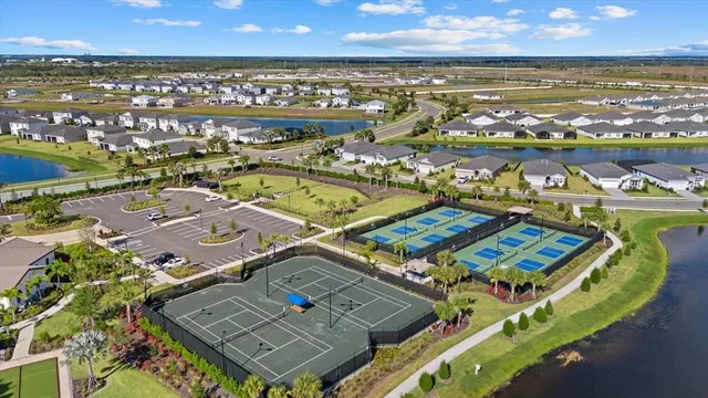 $353,500 | 17713 Crescent Moon Loop, Bradenton, FL 34211