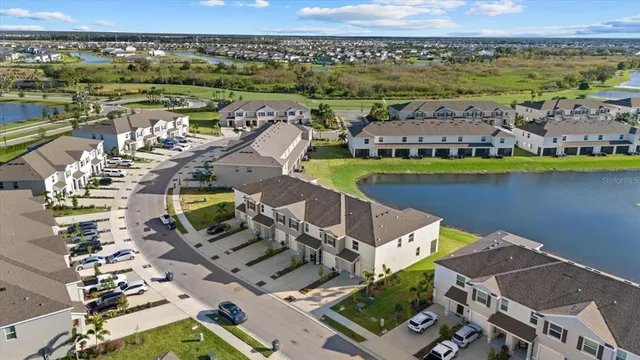 $353,500 | 17713 Crescent Moon Loop, Bradenton, FL 34211