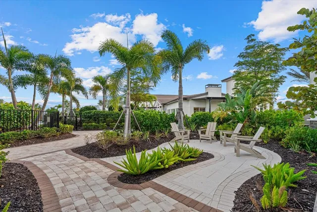 $353,500 | 17713 Crescent Moon Loop, Bradenton, FL 34211