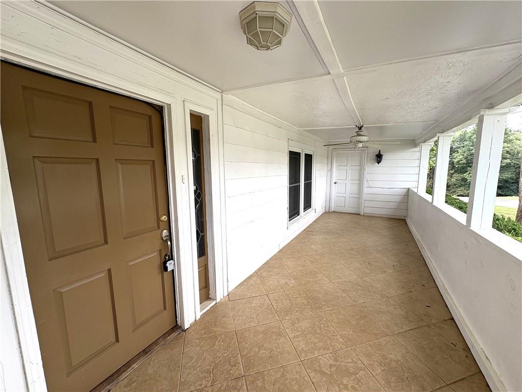 599 Gordon Street Jefferson, GA 30549 - Photo 5 of 32 Gallery Image 5