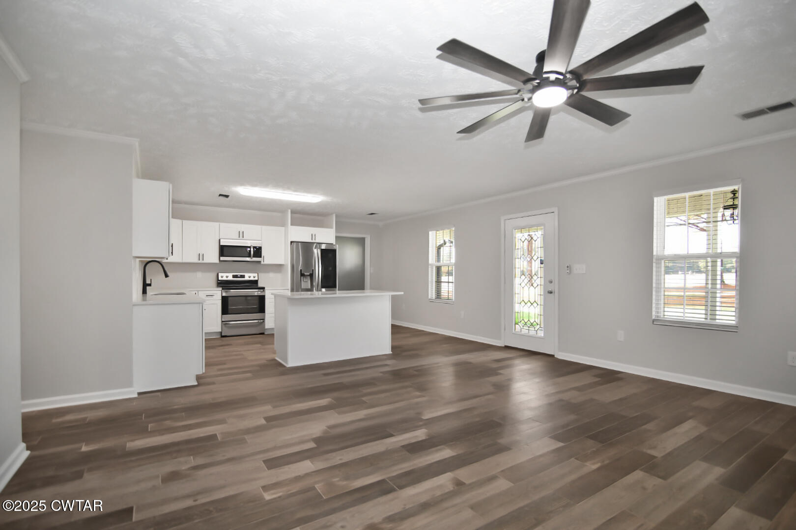 290 St Road Beech Bluff, TN 38313 - Photo 3 of 16 Living Room