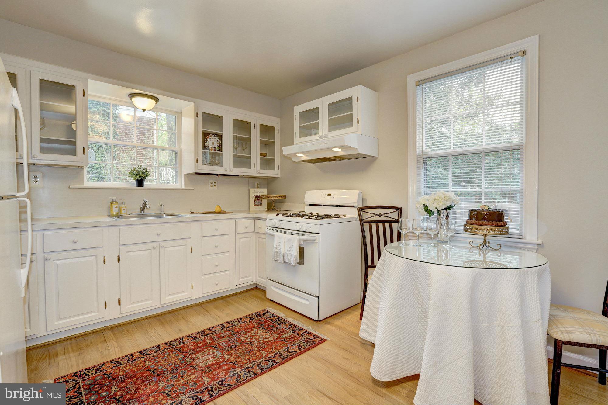 2904 Collins Avenue Silver Spring, MD 20902 - Photo 9 of 24 Kitchen
