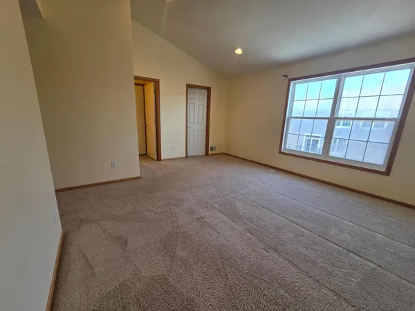 $2,950 | 15842 Frisian Lane, Apple Valley, MN 55124