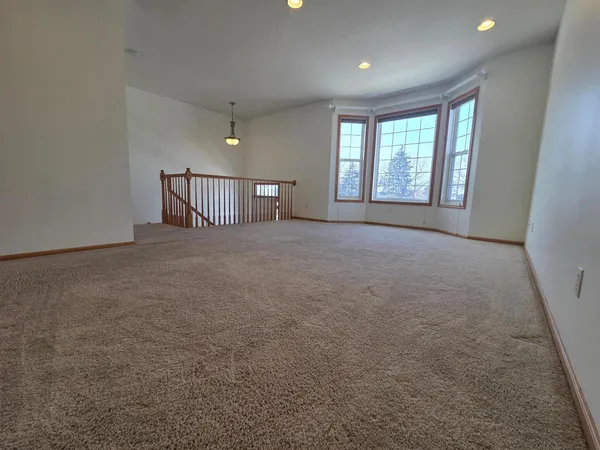 $2,950 | 15842 Frisian Lane, Apple Valley, MN 55124