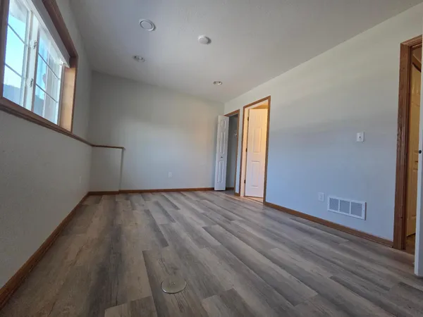 $2,950 | 15842 Frisian Lane, Apple Valley, MN 55124