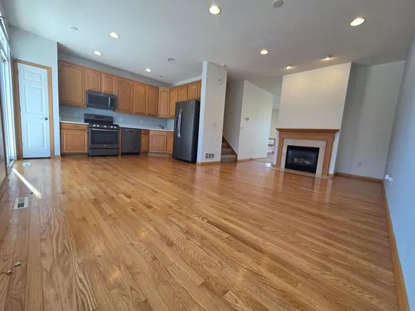 $2,950 | 15842 Frisian Lane, Apple Valley, MN 55124