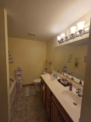 $3,000 | 15842 Frisian Lane, Apple Valley, MN 55124