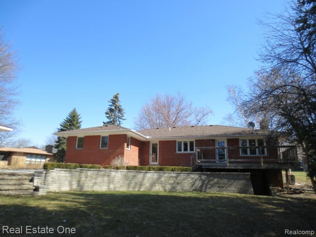 200 Charles Road Rochester, MI 48307 - Photo 19 of 23 IMG_4268.jpg