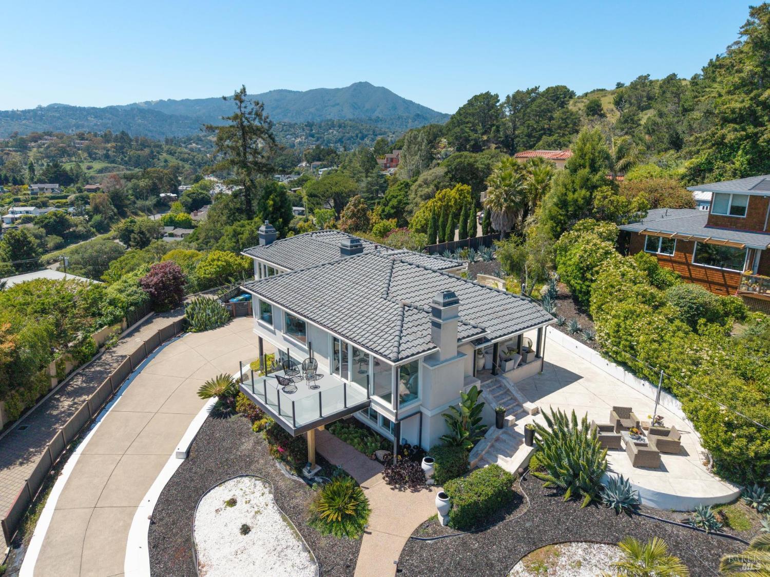 11 Sky Road Mill Valley, CA 94941 - Photo 3 of 10