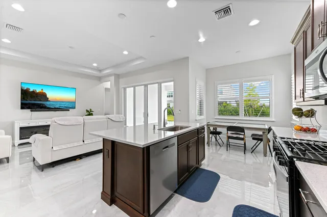 $3,200 | 14236 Gray Bark Bend, Westlake, FL 33470