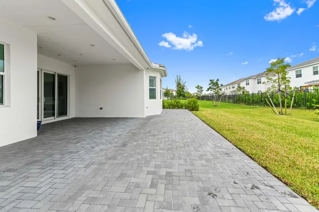 $3,200 | 14236 Gray Bark Bend, Westlake, FL 33470