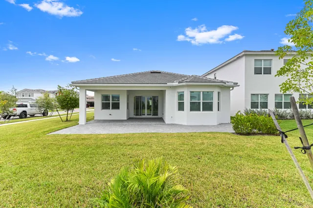 $3,200 | 14236 Gray Bark Bend, Westlake, FL 33470