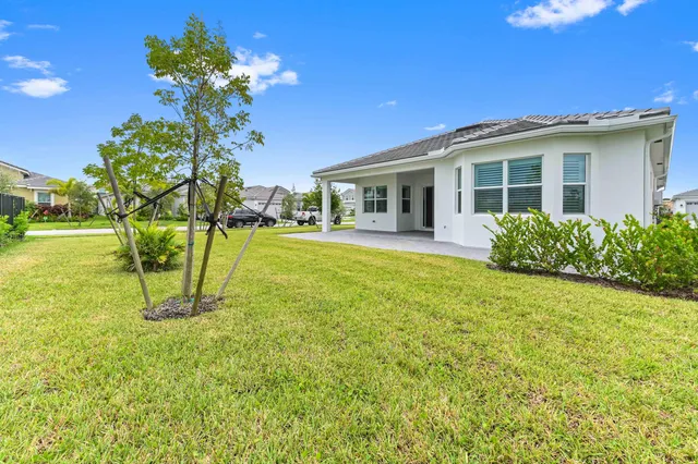 $3,200 | 14236 Gray Bark Bend, Westlake, FL 33470