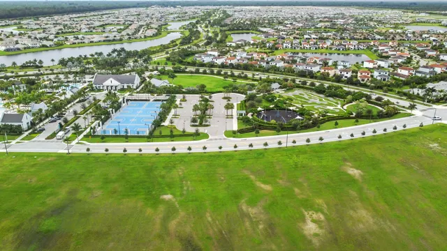 $3,200 | 14236 Gray Bark Bend, Westlake, FL 33470