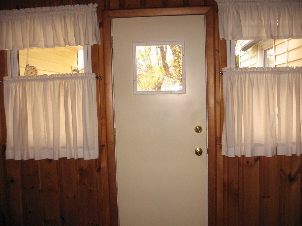 42 Francis Street Springfield, MA 01104 - Photo 12 of 16