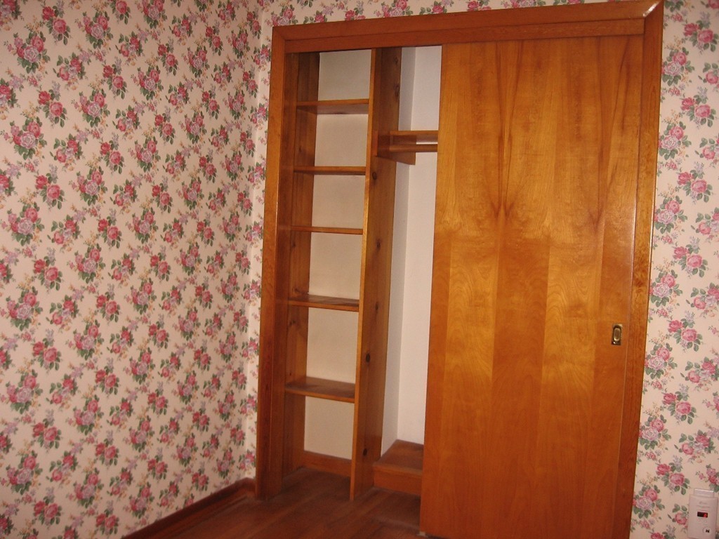 42 Francis Street Springfield, MA 01104 - Photo 9 of 16