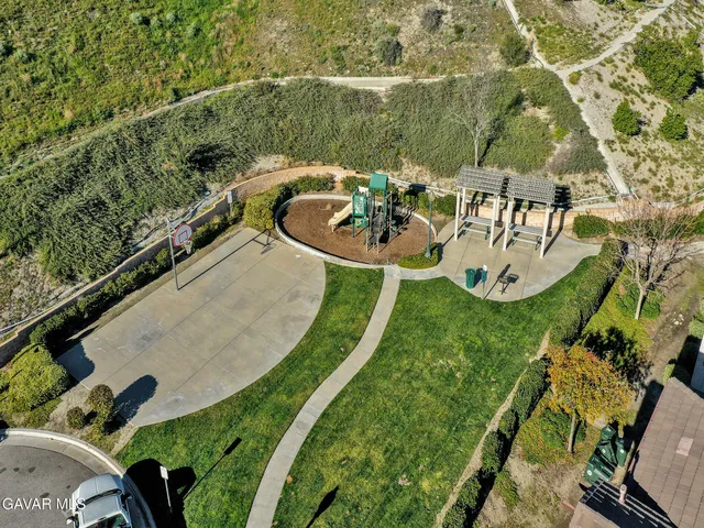 $599,900 | 28040 Catherine Drive, Santa Clarita, CA 91351