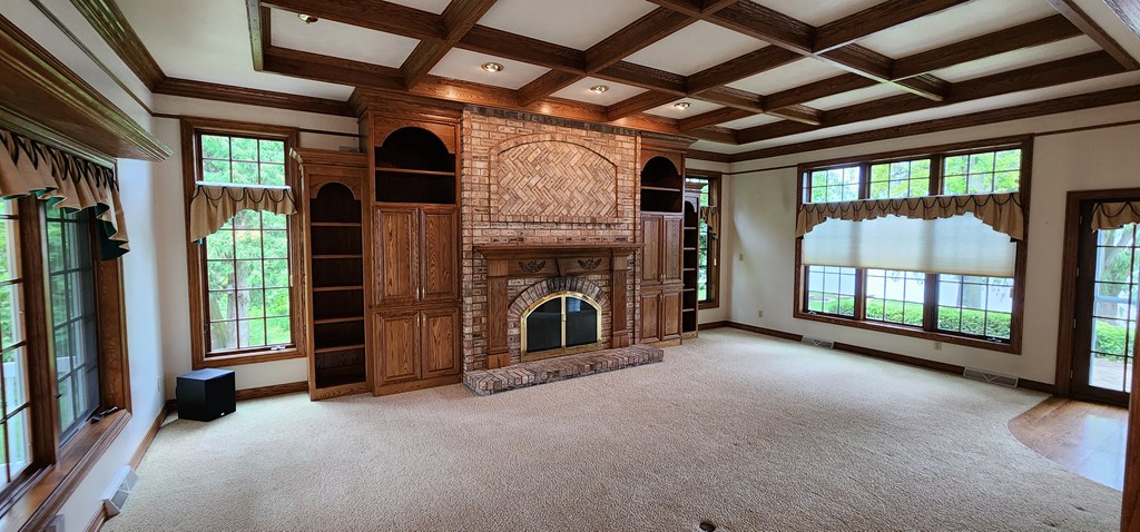 1461 North Bayshore Road Brussels, WI 54204 - Photo 24 of 70 Living Room