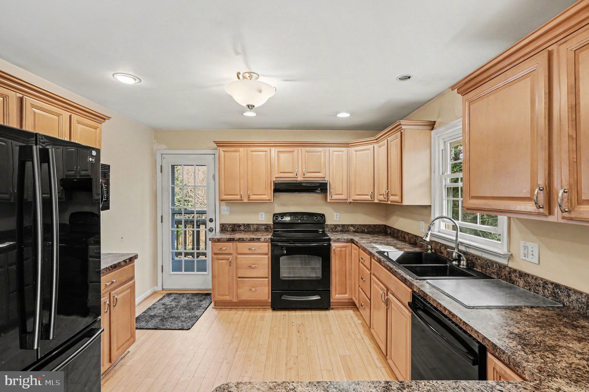106 Sandy Ridge Road Fredericksburg, VA 22405 - Photo 4 of 25 Gallery Image 4