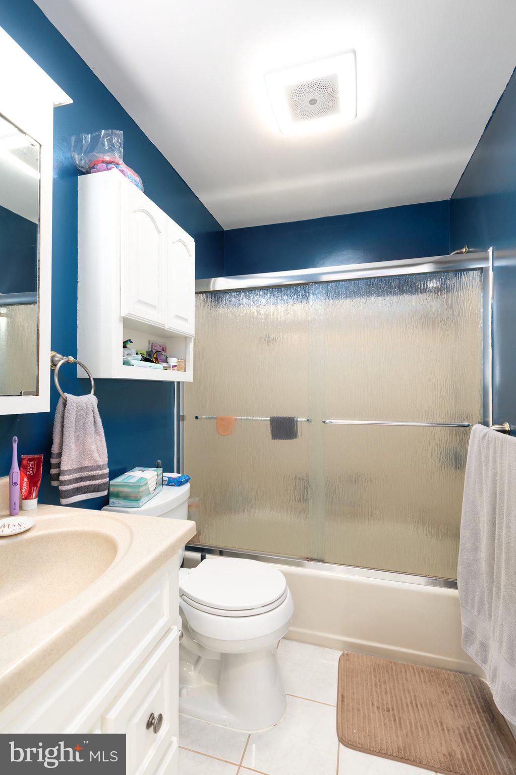 6826 Woodbine Road Delta, PA 17314 - Photo 13 of 32 Main Flr Bathroom