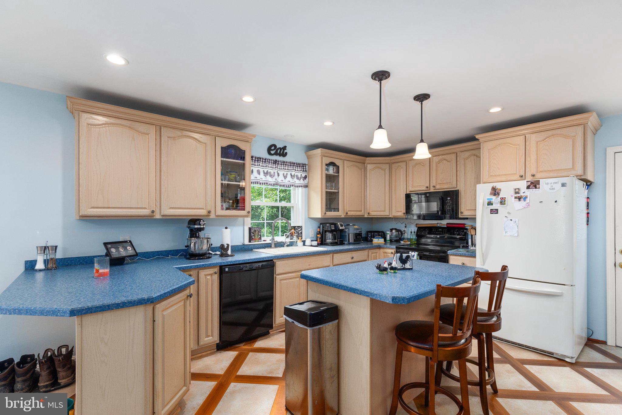 6826 Woodbine Road Delta, PA 17314 - Photo 7 of 32 Gallery Image 7