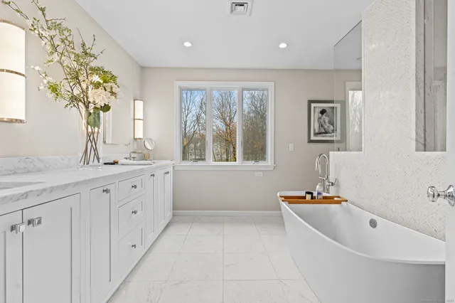 $1,625,000 | 40 Hull Place, Ridgefield, CT 06877