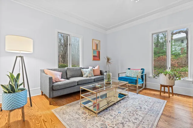 $1,625,000 | 40 Hull Place, Ridgefield, CT 06877