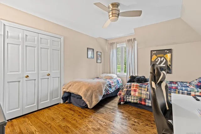 $1,625,000 | 40 Hull Place, Ridgefield, CT 06877