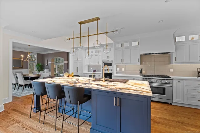 $1,625,000 | 40 Hull Place, Ridgefield, CT 06877