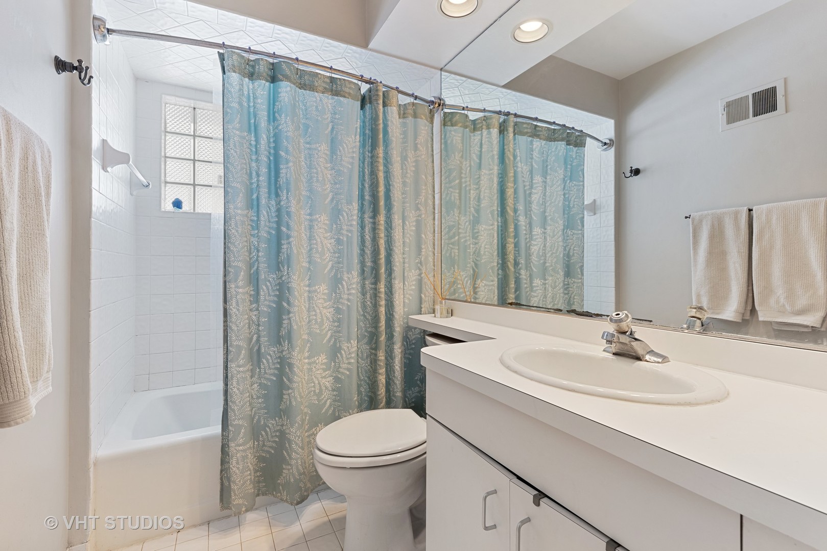 700 Timber Hill Road Deerfield, IL 60015 - Photo 10 of 14