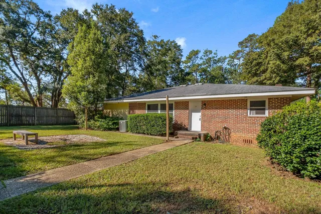 $2,500 | 105 Columbia Drive, Tallahassee, FL 32304