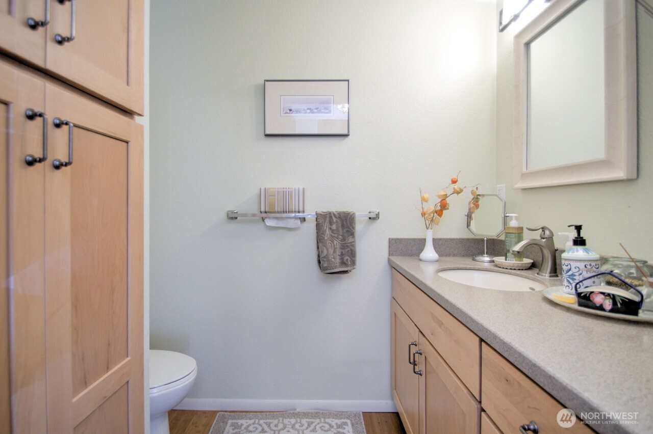 4703 Fairview Road Southwest, Unit 6 Olympia, WA 98512 - Photo 10 of 33