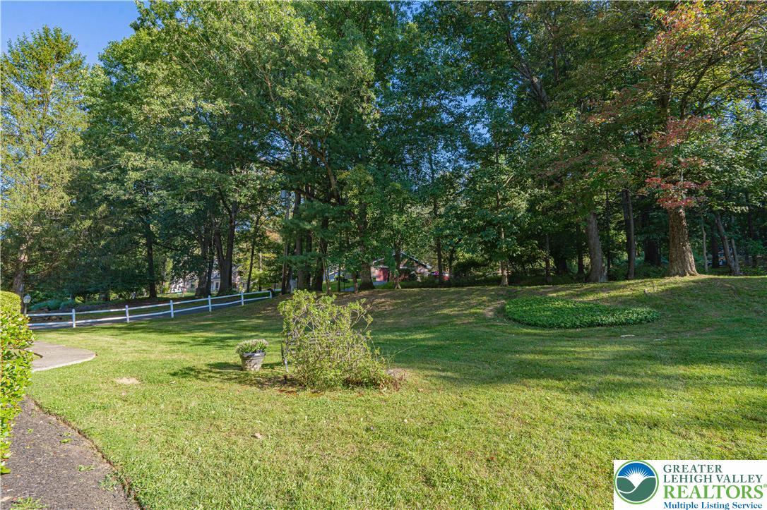 353 Bierys Bridge Road Bethlehem, PA 18017 - Photo 5 of 63 Gallery Image 5