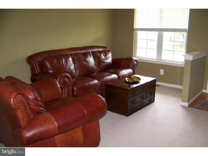 243 Larkspur Lane Hatfield, PA 19440 - Photo 12 of 24 Living Room