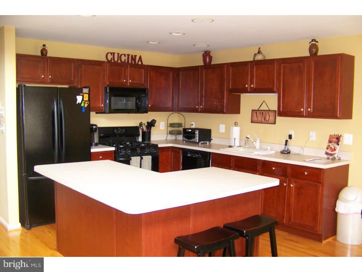 243 Larkspur Lane Hatfield, PA 19440 - Photo 23 of 24 Kitchen