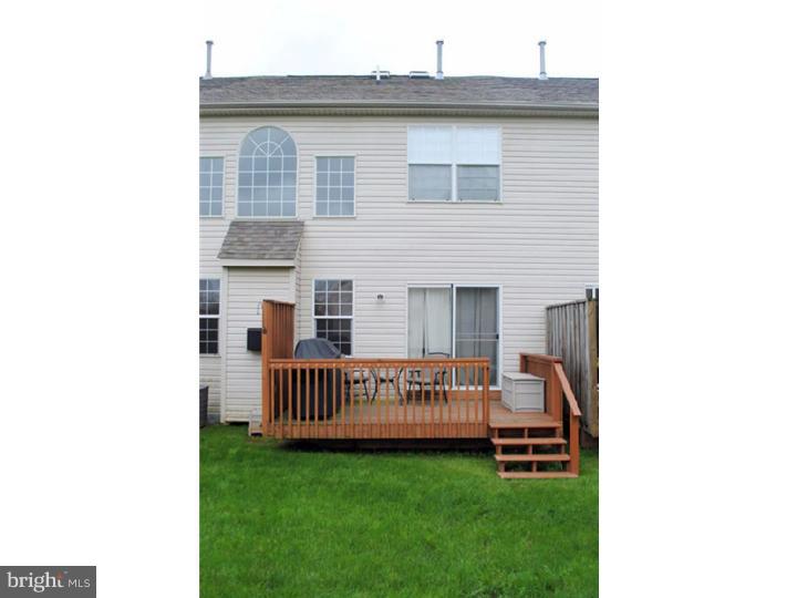 243 Larkspur Lane Hatfield, PA 19440 - Photo 6 of 24 Deck