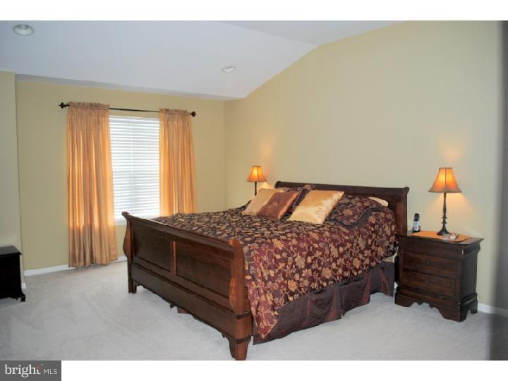 243 Larkspur Lane Hatfield, PA 19440 - Photo 9 of 24 Bedroom - Main