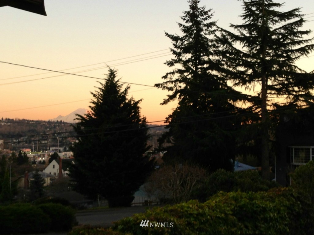 510 Southwest Langston Road Renton, WA 98057 - Photo 1 of 15