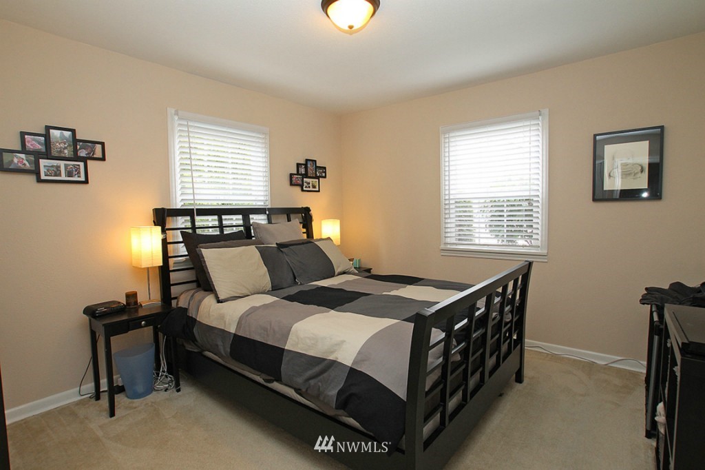 510 Southwest Langston Road Renton, WA 98057 - Photo 8 of 15