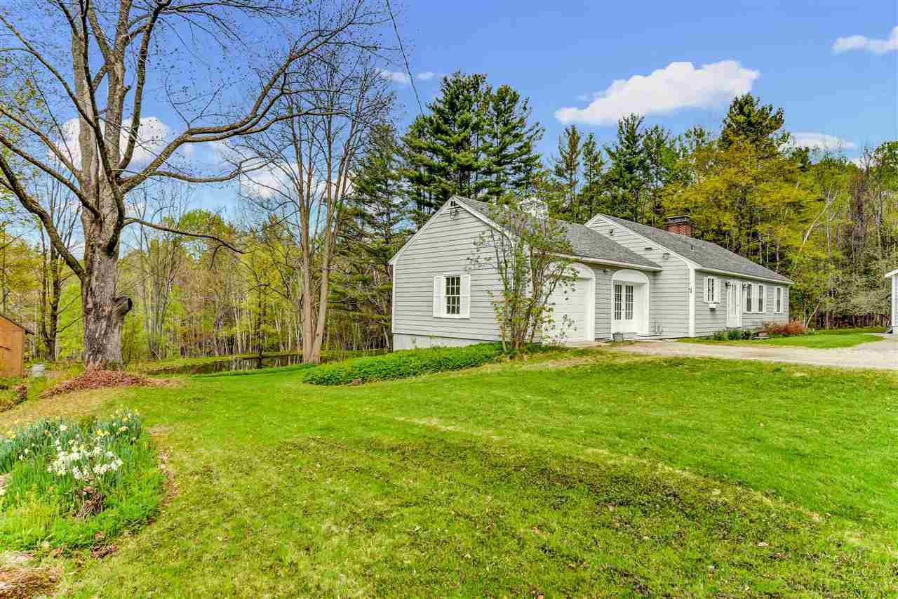 1095 Farr Hill Road Littleton, NH 03561 - Photo 2 of 36