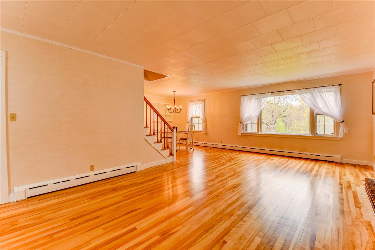 1095 Farr Hill Road Littleton, NH 03561 - Photo 13 of 36