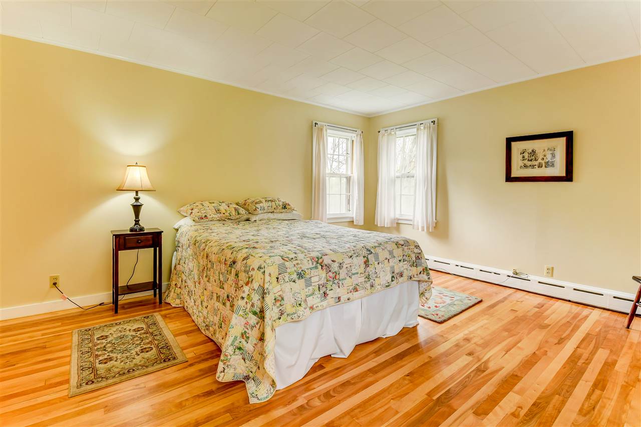 1095 Farr Hill Road Littleton, NH 03561 - Photo 23 of 36