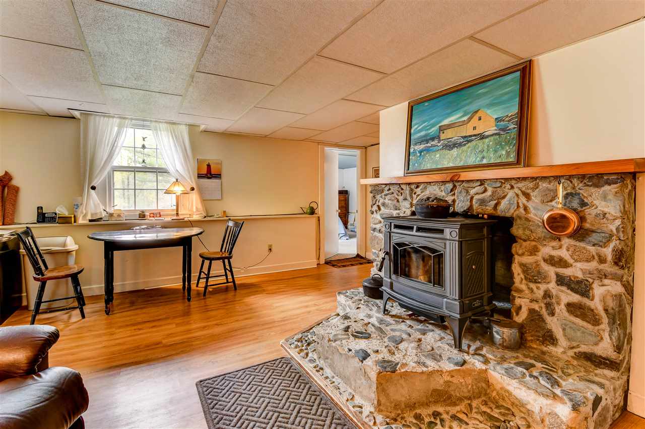 1095 Farr Hill Road Littleton, NH 03561 - Photo 27 of 36
