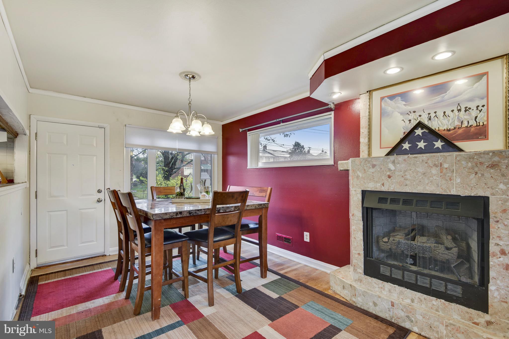 1009 Southridge Road Baltimore, MD 21228 - Photo 3 of 31 Dining area