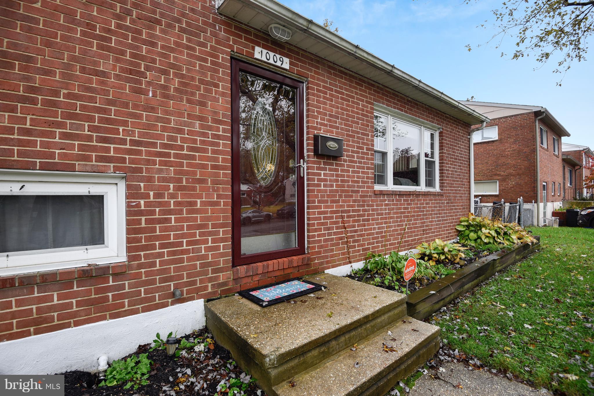 1009 Southridge Road Baltimore, MD 21228 - Photo 8 of 31 Welcome home!