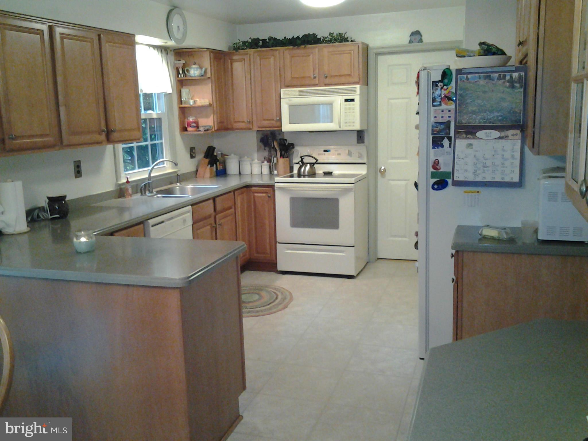 11 Severndale Road Severna Park, MD 21146 - Photo 8 of 25 Kitchen