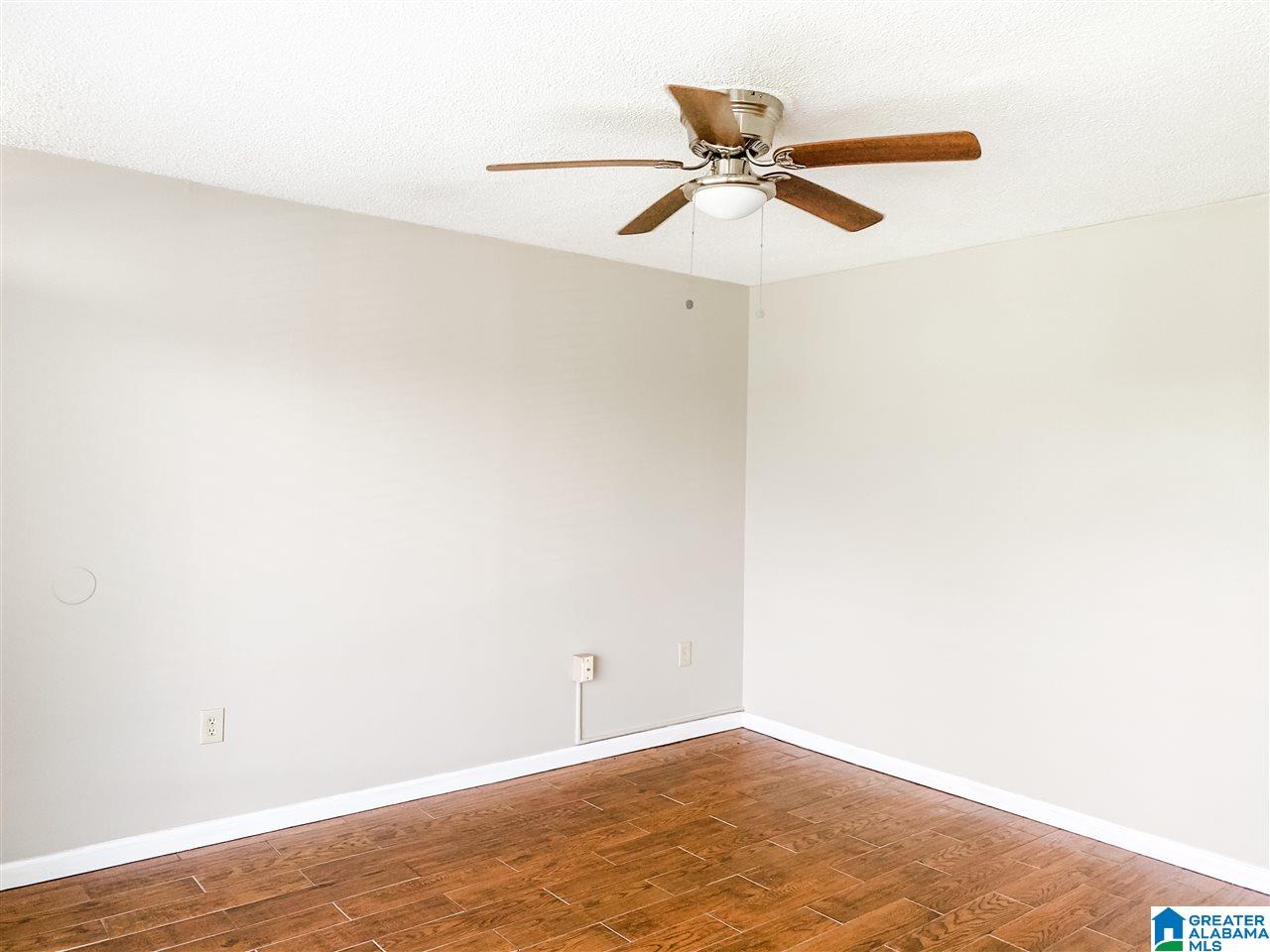 2990 Rhodes Circle South, Unit 121 Birmingham, AL 35205 - Photo 4 of 13