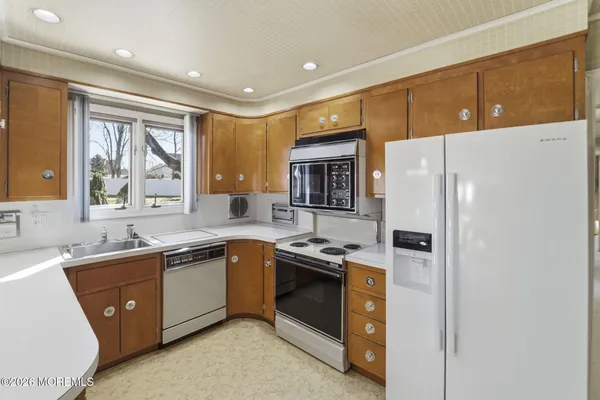 $799,000 | 440 Broadway Road, Freehold, NJ 07728