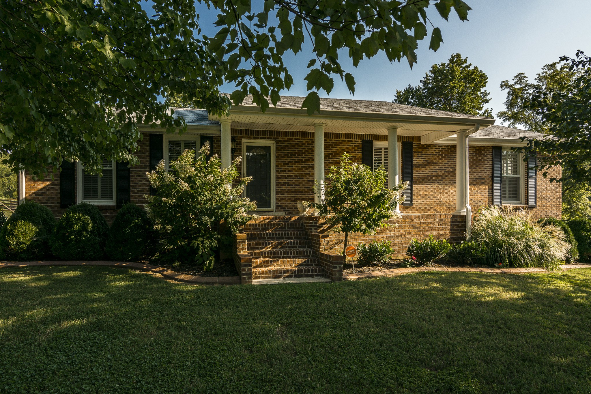 1102 Sandy Valley Road Hendersonville, TN 37075 - Photo 1 of 45 Gallery Image 1