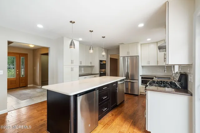 a view of a livingroom with a fireplace